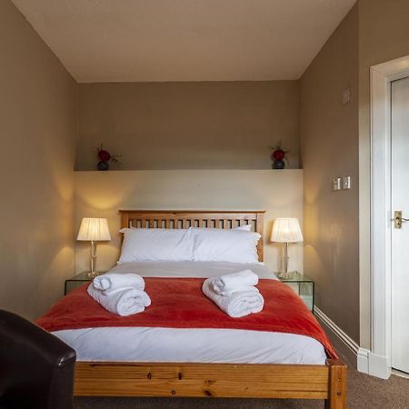 Rooms At Ravenous Beastie South Queensferry Exteriör bild