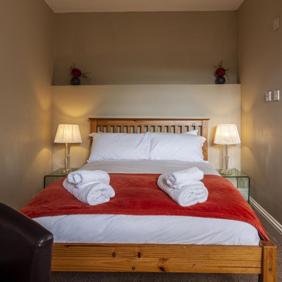 Rooms At Ravenous Beastie South Queensferry Exteriör bild