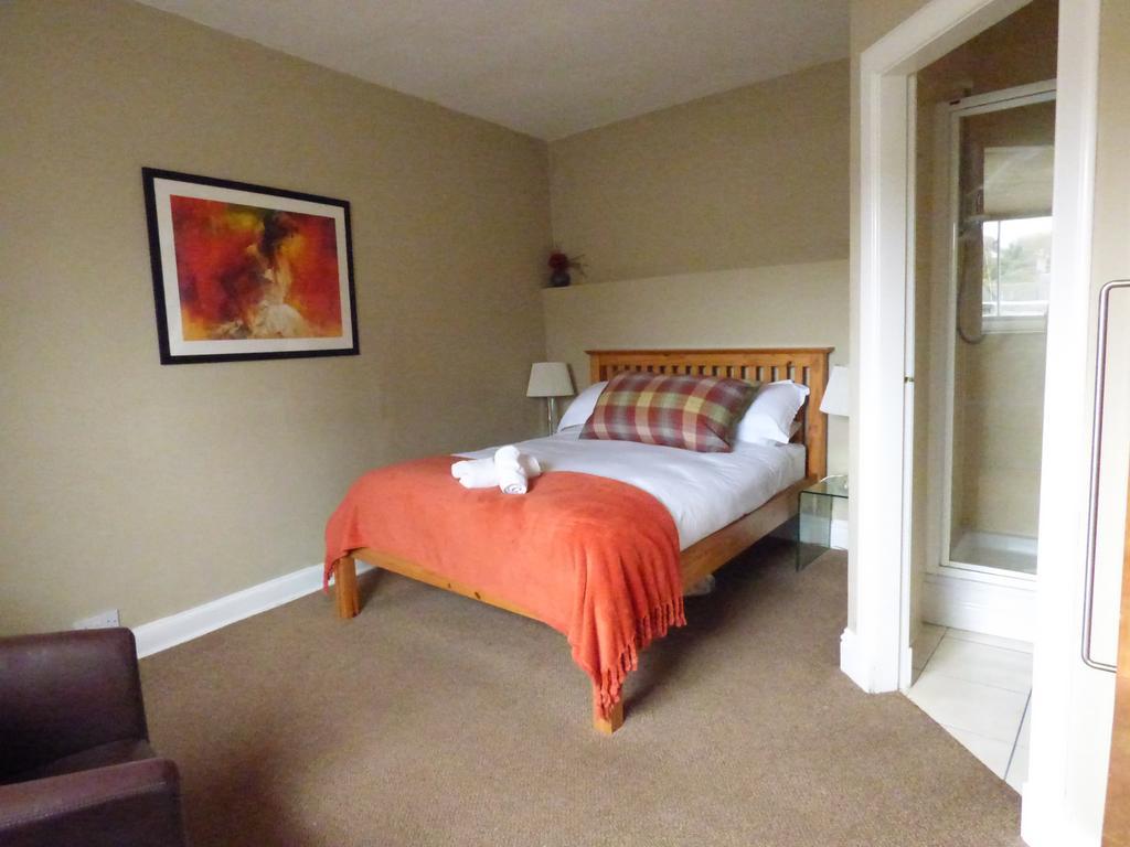 Rooms At Ravenous Beastie South Queensferry Rum bild